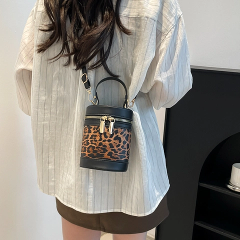 Mode Femmes Sac Seau Cuir PU Tissu Patchwork Mini Cylindrique Sac à Bandoulière Imprimé Léopard Sac à Main Quotidien