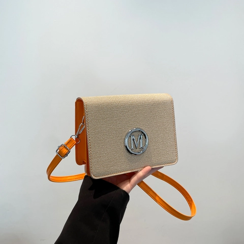 Women Minimalist Small Square Camera Bag Woven Texture PU Leather Shoulder Crossbody Bag With Round Metal Logo Handbag