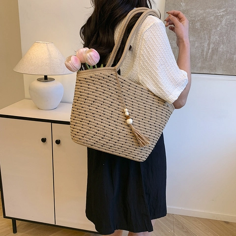 Large Capacity Hand Woven Cotton Straw Tote Bag Women Polka Dot Pattern Tassels Wood Beads Casual Summer Beach Shoulder Bag