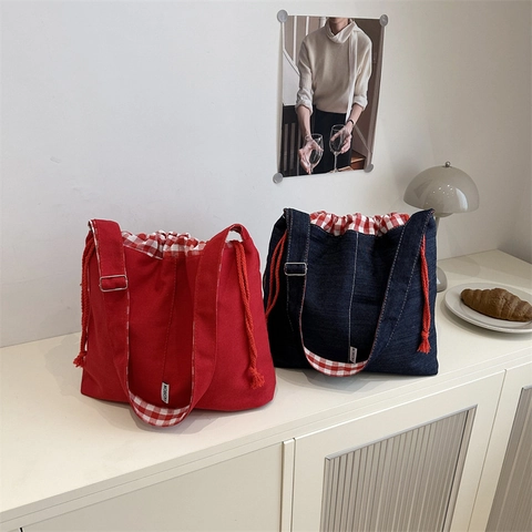 Borsa a Secchiello in Tela di Grande Capacità per Donna Moda Borsa a Tracolla con Coulisse e Fodera a Quadri Borsa Street Style