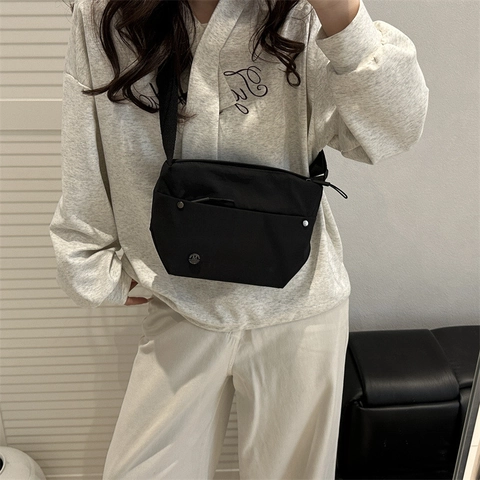 Fashion Women's Nylon Crossbody Bag Minimalist Wrinkle Texture Lightweight Casual Single Shoulder Bag For Daily Matching