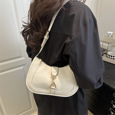 Bolso de Axila de Cuero PU de Moda para Mujer Bolso de Hombro Hobo de Media Luna Minimalista Con Hebilla de Metal Color Sólido