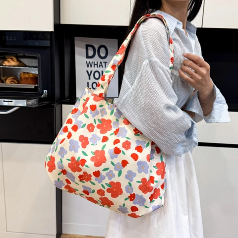 Damen Große Kapazität Nylon Tote Bag Blumen Schmetterling Druck Lässig Schultertasche Handtasche Zum Shoppen Sommer Urlaub