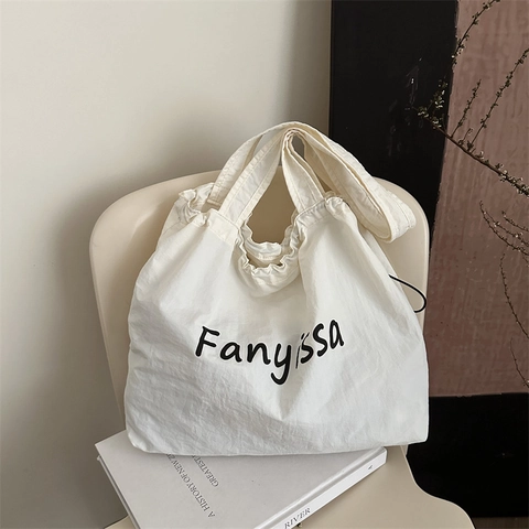 Sac Fourre-tout en Nylon Grande Capacité pour Femmes Style Japonais Léger Cordon Sac à Épaule Main Décontracté Imprimé Lettre