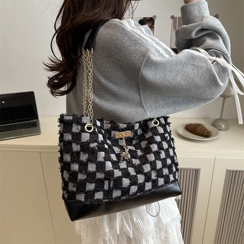 Women French Retro Canvas Tote Bag Large Capacity Chain Shoulder Bag With Fringe Checkerboard Star Pattern Deer Pendant