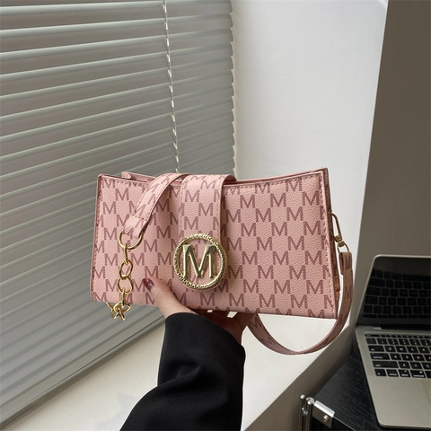 Bolso Bandolera Vintage de Cuero PU con Monograma Letra M para Mujer Bolso de Hombro Cuadrado de Moda Estilo Urbano de Verano