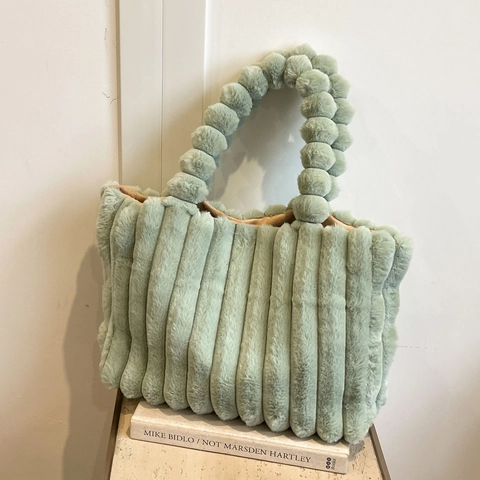 Borsa Tote in Peluche alla Moda da Donna Grande Capacità in Pelliccia Sintetica a Strisce Verticali con Manico a Pompon Inverno