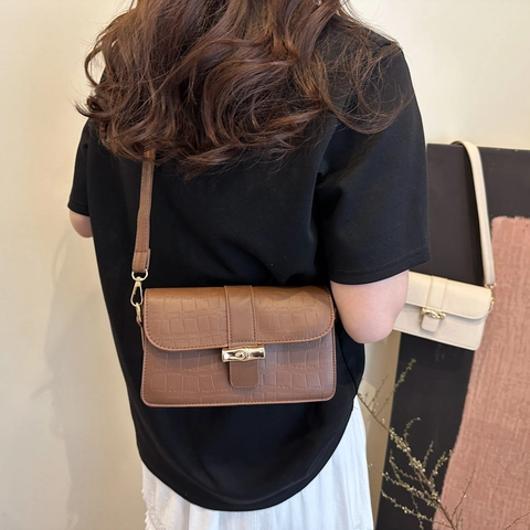 Borsa A Tracolla In Pelle PU Con Motivo Coccodrillo Chiusura In Bambù Dorato Borsa A Spalla Retro Per Donna Quotidiana Elegante