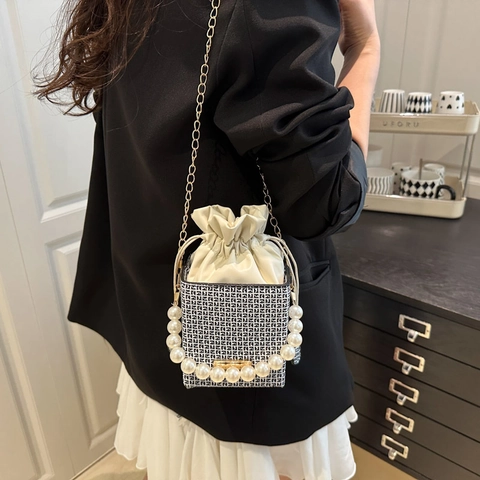 Vintage Geometric Pattern Bucket Bag With Artificial Pearl Handle PU Leather Drawstring Crossbody Shoulder Bag For Women Fashion