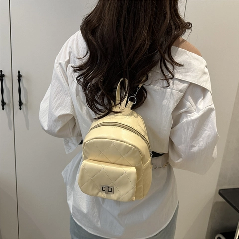 Mochila Mini Acolchada de Rombos para Mujer de Cuero PU Bolsa de Hombro Multifuncional con Correa de Cadena y Cierre