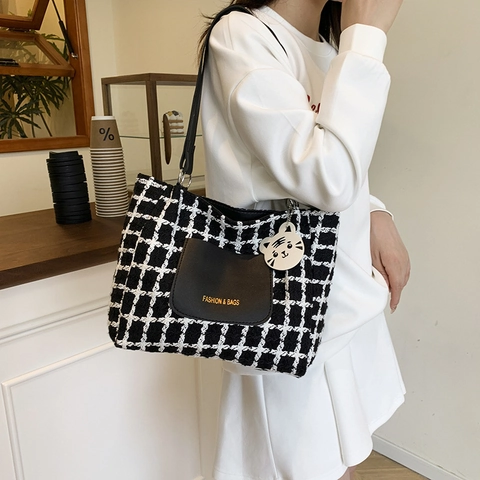Mode Tweed Geruit Tote Bag Voor Vrouwen Grote Capaciteit Schoudertas Met Leuk Bedeltje Kunstlederen Zak Dagelijkse Forenzentas