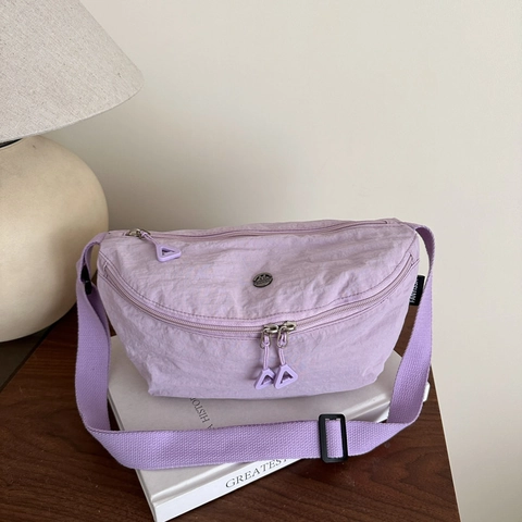 Borsa a Tracolla in Nylon Increspato Minimalista da Donna Piccola Borsa a Mezzaluna Casuale Leggera e Versatile