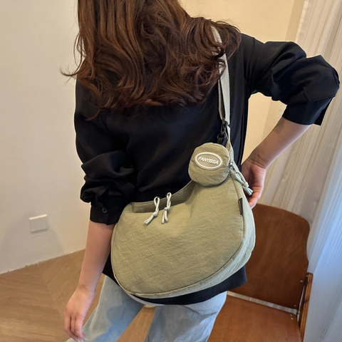 Women's Casual Nylon Crescent Crossbody Bag With Detachable Round Coin Purse Adjustable Wide Strap Simple Fashion Hobo Bag