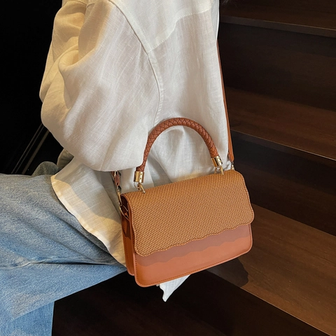 Women Woven Texture PU Leather Shoulder Crossbody Handbag Wavy Edge Woven Handle Gold Hardware Elegant Daily Commuting Square Bag