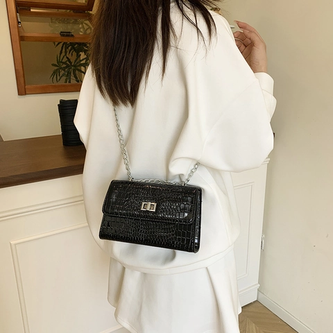 Sac à Épaule en Cuir PU pour Femmes Motif Crocodile Couleur Unie Sac Bandoulière Carré Avec Chaîne Argentée Sac Quotidien