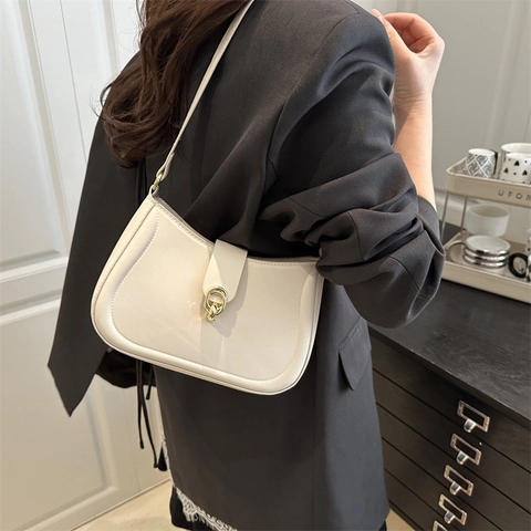 Women's PU Leather Half Moon Hobo Shoulder Bag With Gold Metal Buckle Minimalist Solid Color Commuter Underarm Bag