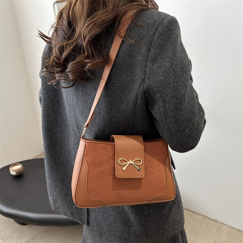 Bolso de Hombro de Cuero PU para Mujer Minimalista Vintage Bolso Baguette Cuadrado con Lazo Metálico Color Sólido Casual