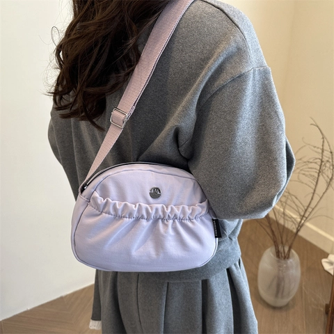 Mode Plissierte Nylon Schultertasche Einfarbige Umhängetasche Für Damen Kleine Urbane Chic Handtasche Mit Verstellbarem Riemen