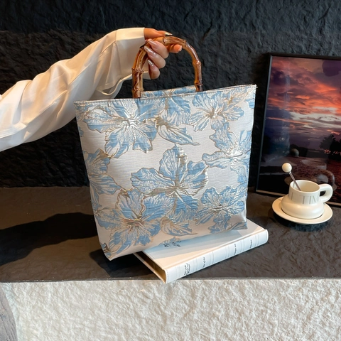 Retro Handtasche Im Chinesischen Stil Mit Jacquard Blumenmuster Und Echtem Bambus Elegante Tragetasche