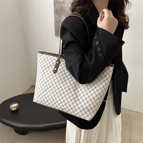 Borsa Tote da Donna di Grande Capacità Borsa a Tracolla in Pelle PU Tela Monogramma Vintage Borsa da Pendolare Retro per Viaggi Quotidiani