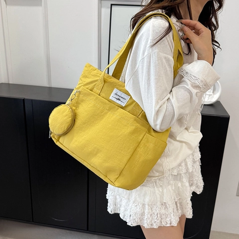 Women Large Capacity Tote Bag Waterproof Crinkle Fabric Minimalist Shoulder Bag Casual Commute Handbag With Coin Purse