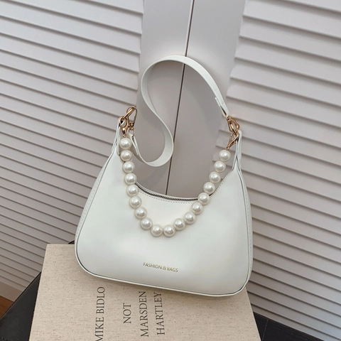 Women Hobo Underarm Bag PU Leather Half Moon Shoulder Bag Artificial Pearl Chain Strap Fashion Crossbody Bag Solid Color Small Purse