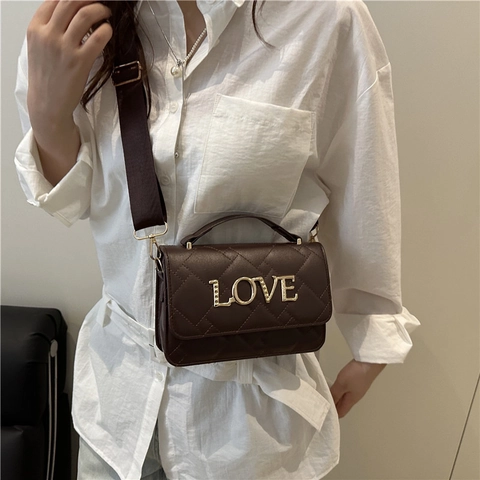 Women Quilted Crossbody Bag PU Leather Small Square Handbag With Gold Metal LOVE Letter Wide Strap Fashion Shoulder Bag