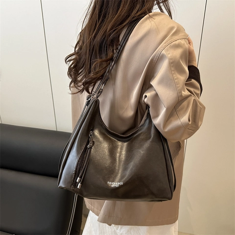 Bolso Bandolera Hobo de Cuero PU de Gran Capacidad para Mujer Vintage Color Sólido Bolso de Hombro Con Cremallera de Borlas e Impresión de Letras