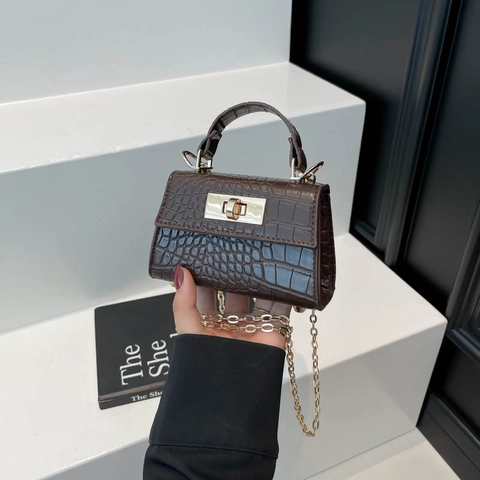 Borsa Quadrata Mini in Pelle PU Vintage Motivo Coccodrillo Serratura Oro Tracolla Catena Minimalista Piccola Borsa a Spalla Donna