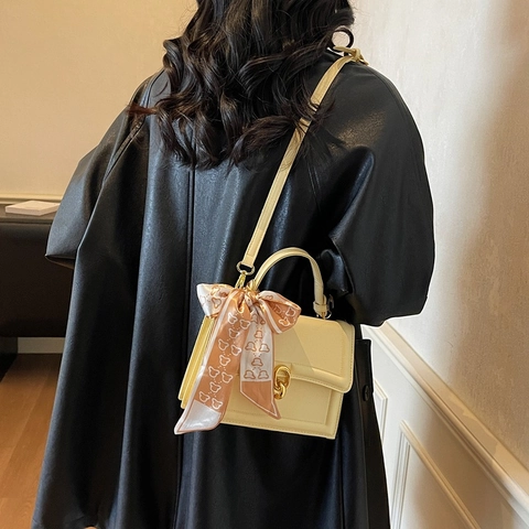 Damen Kunstleder Kleine Quadratische Tasche Mit Dekorativem Schal-Griff Minimalistische Mode Umhängetasche Damen Satchel Tasche