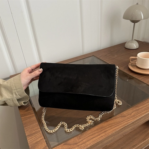 Elegant Women Suede Crossbody Bag With Gold Chain Strap Vintage Flap Square Shoulder Bag Minimalist Everyday Messenger