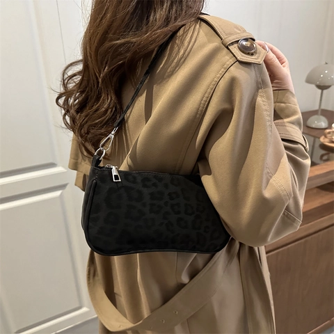 Trendy Leopard Print Baguette Bag Women Suede Texture Underarm Shoulder Bag Silver Zipper Handbag Daily Retro Purse