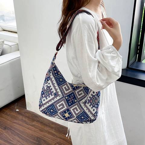 Damen Ethno-Stil Geometrisch Gewebte Umhängetasche Große Kapazität Böhmische Hobo-Tasche Mit Verstellbarem Breitem Bunten Riemen