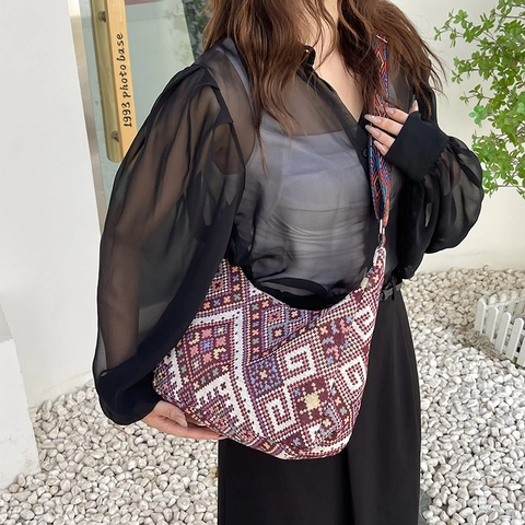 Damen Ethno-Stil Geometrisch Gewebte Umhängetasche Große Kapazität Böhmische Hobo-Tasche Mit Verstellbarem Breitem Bunten Riemen