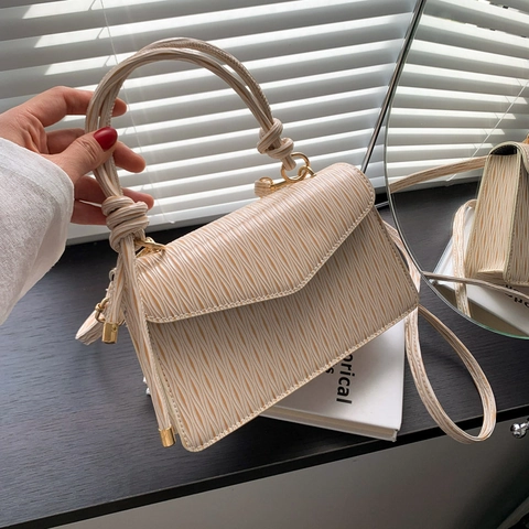 Sac à Bandoulière Mode Femme Texture à Vagues Plissée Poignée à Nœud Matériel Doré Sac à Main Crossbody Élégant Sac Carré