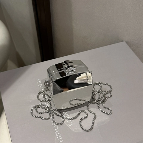 Women Mini Mirror Acrylic Chain Bag Fashion Heart Square Hard Shell Shoulder Bag Luxury Headphone Purse Evening Bag
