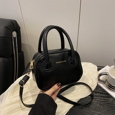 Bolso de Hombro de Concha Pequeño de Cuero de PU de Color Sólido para Mujer Bolso Cruzado Urbano Con Cierre de Cremallera Con Asa
