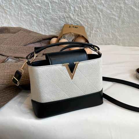Damen Vintage Umhängetasche Kontrastfarben Luxus PU Leder Wildlederimitat Handtasche Gold V Metall Hardware Umhängetasche Eimertasche