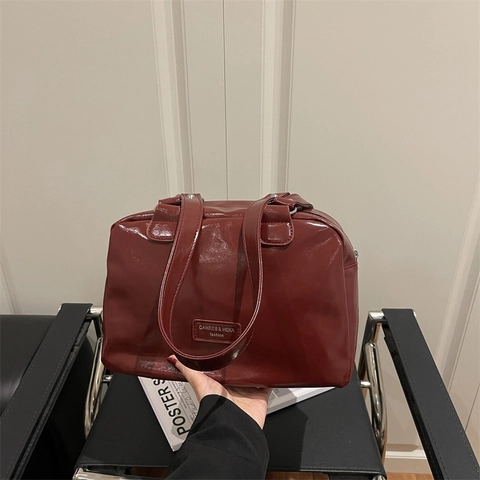 Borsa a Spalla da Donna in Pelle PU Lucida Grande Capacità Borsa Tote per Pendolarismo Quotidiano Stile Retro Minimalista Urbano