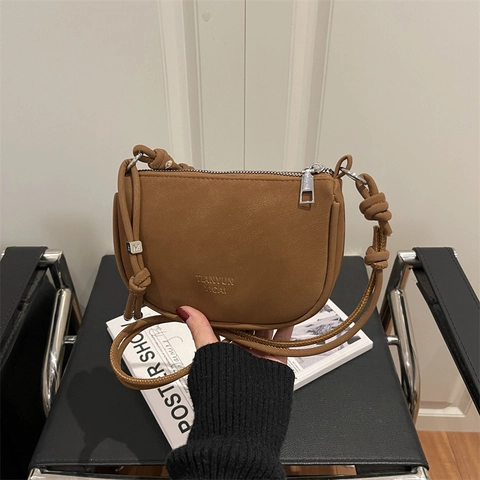 Borsa a Tracolla a Mezzaluna in Pelle PU Opaca Retro da Donna Con Tracolla a Nodi Chiusura a Cerniera Piccola Borsa Quadrata Minimalista