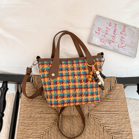 Damen Vintage Plaid Woll-Tote-Tasche Kleine Retro Karierte Eimer-Handtasche Mit PU-Ledergriff Und Holzperlen-Anhänger
