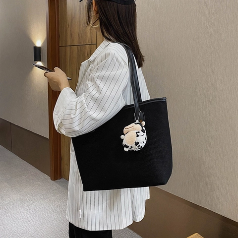 Women Large Capacity Tote Bag Woven Canvas Handbag With Cute Cow Plush Pendant Shoulder Bag For Commuting Travel Daily Shopping