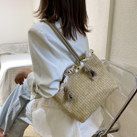 Γυναικεία Casual Τσάντα Tote από Άχυρο Με Διακόσμηση Ηλίανθου και Βολάν Χειροποίητη Τσάντα Ώμου για Καλοκαιρινές Διακοπές