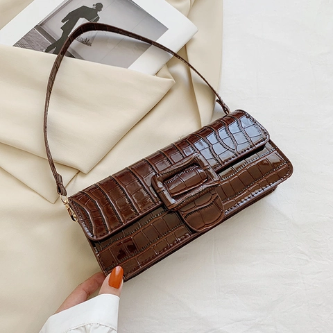 Women Retro Croc-Embossed Baguette Shoulder Bag PU Leather Underarm Bag With Large Square Buckle Elegant Daily Handbag