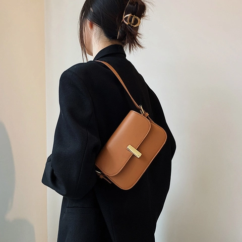 Vintage PU Leather Shoulder Bag For Women Solid Color Small Square Crossbody Bag With Golden Metal Lock Flip Cover Adjustable Strap