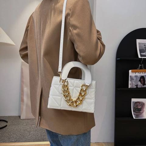Fashion Quilted PU Leather Shoulder Bag For Women Gold Chain Decoration Small Square Crossbody Handbag Elegant Tote Purse