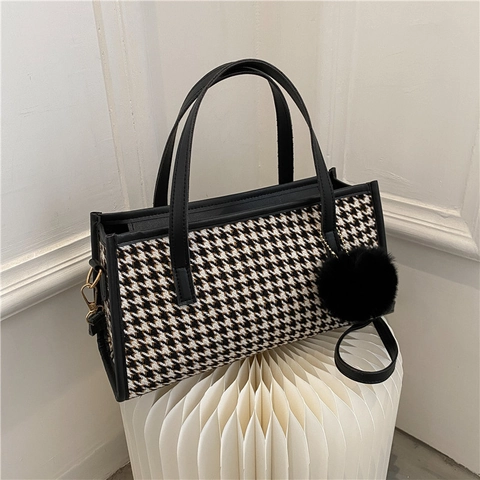 Borsa da Donna in Peluche con Motivo Pied de Poule Leopardato e Mucca Pendente a Sfera di Pelo Borsa a Tracolla Piccola Quadrata