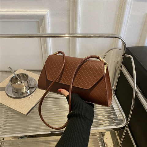Bolso de Axila de Cuero PU Vintage Para Mujer Minimalista Color Sólido Solapa Baguette Bolso Textura En Relieve Pequeño Bolso De Hombro