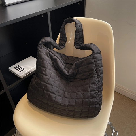 Bolso de Hombro Acolchado de Gran Capacidad para Mujer Bolso Tote Puffer de Nailon Ligero Plisado Estilo Nube Casual