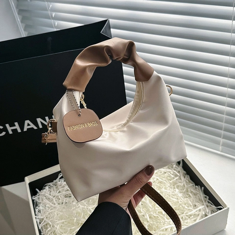 Minimalistische Damen Umhängetasche Aus PU-Leder Mit Raffgriff Vielseitige Cloud-Handtasche Mit Abnehmbarem Gurt Mode Mondtasche